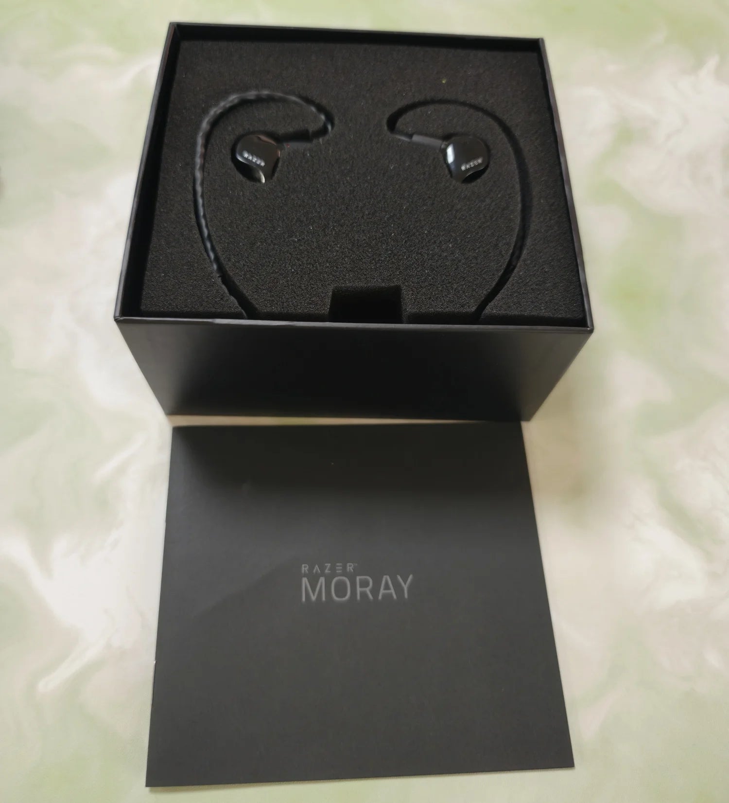 Razer Moray — Monitor Intra-Auricular Ergonómico | Dual Driver Híbrido | Certificação THX | Isolamento Passivo Superior